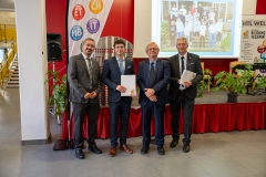 2025-06-13_Zeugnisverteilung_MB_3000-12