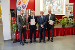 2025-06-13_Zeugnisverteilung_MB_3000-19