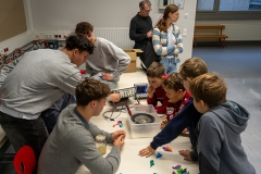 2025-12-04_VS-Tag_1800-25