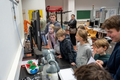 2025-12-04_VS-Tag_1800-50